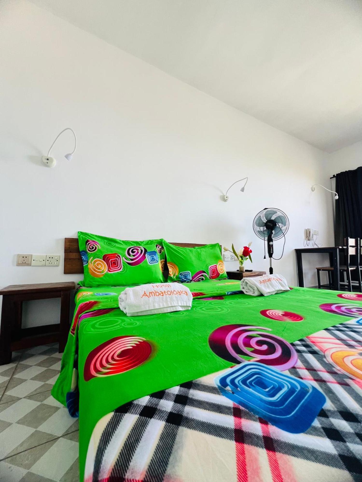 Hotel Ambatoloaka Nosy-Be Buitenkant foto